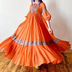 Vintage Beverly Paige maxi dress